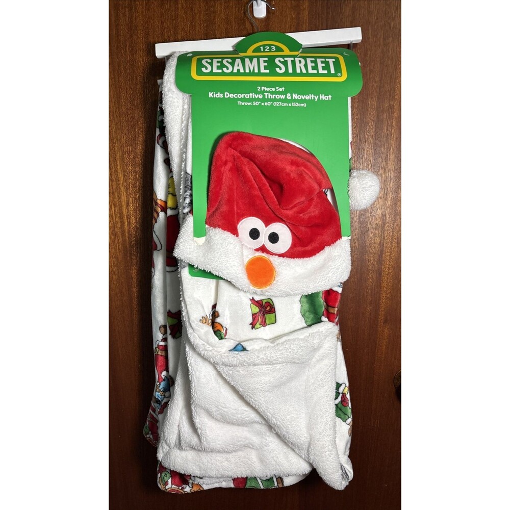 Sesame Street Character Christmas Throw Blanket & Elmo Santa Hat 50" X 60" NEW
